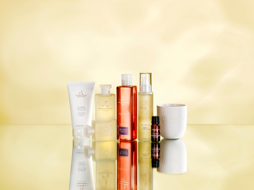 Aromatherapy Associates De-Stress Muscle Gel, Cooling & Warming Massage Gel with Ginger, Black Pepper & Rosemary Essential Oils for Daily Tension & Post-Activity Comfort, 5.07 oz