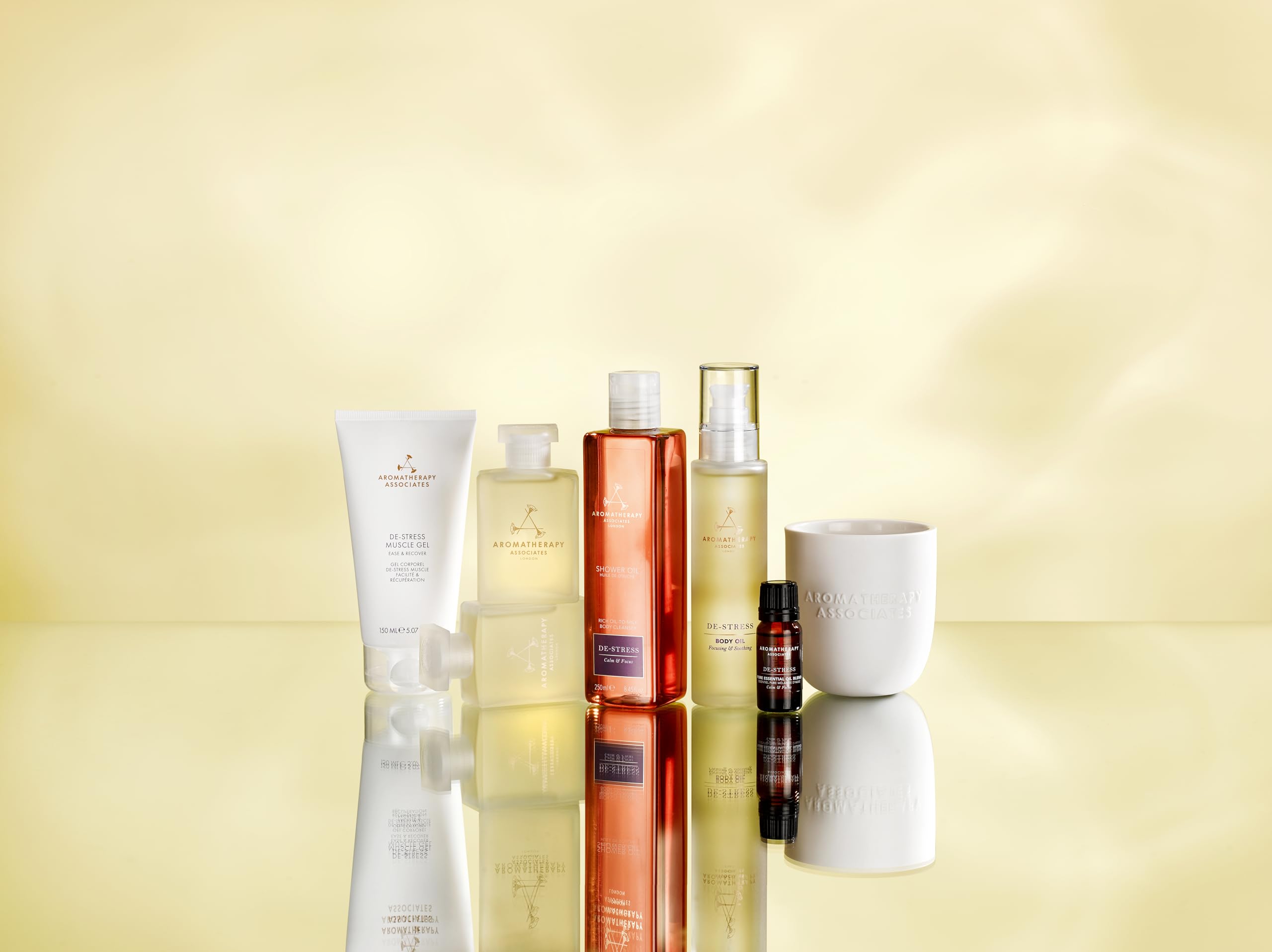 Aromatherapy Associates De-Stress Muscle Gel, Cooling & Warming Massage Gel with Ginger, Black Pepper & Rosemary Essential Oils for Daily Tension & Post-Activity Comfort, 5.07 oz