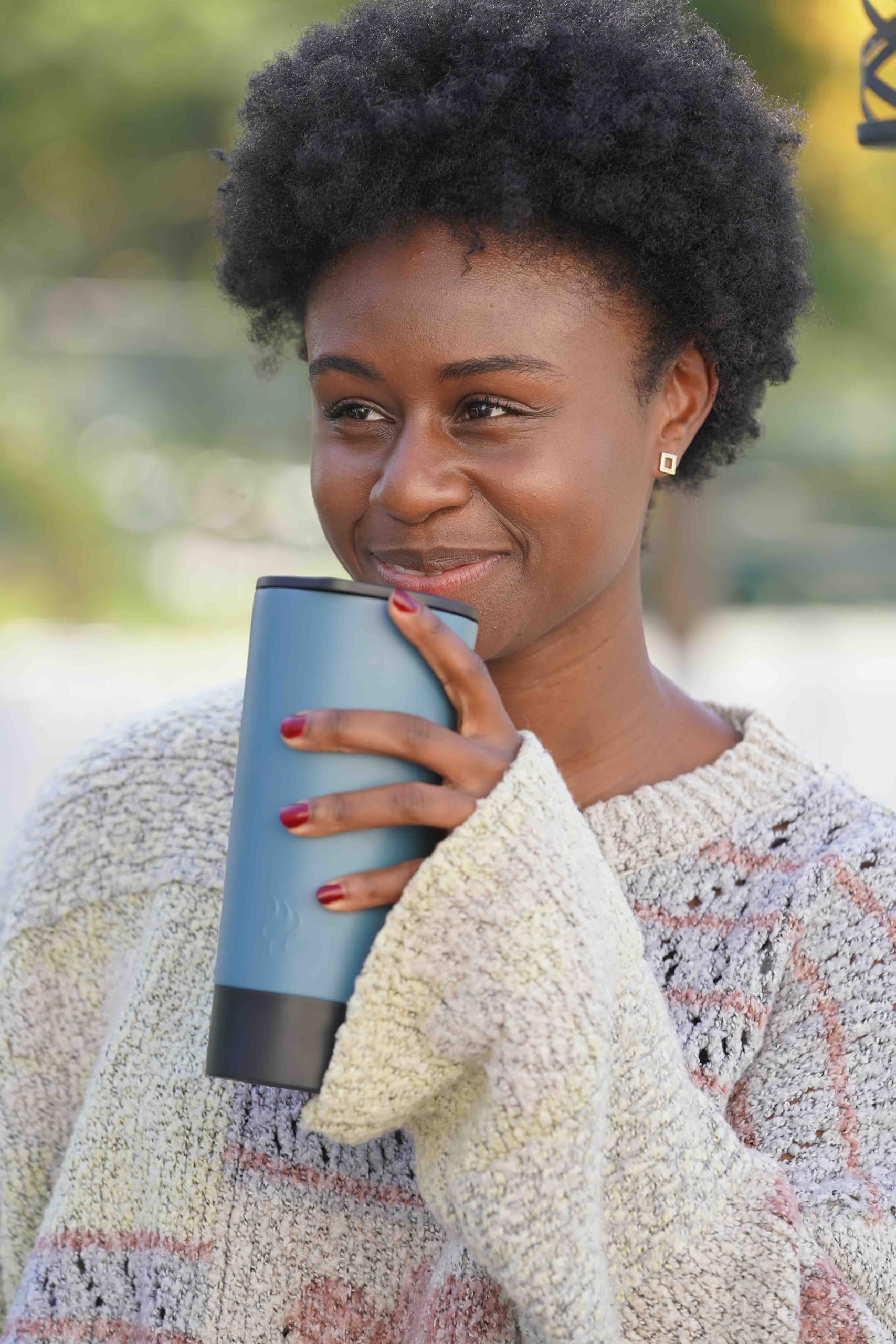 Nextmug Go - Temperature-Controlled, Self-Heating Travel Mug (White - 16 oz.)