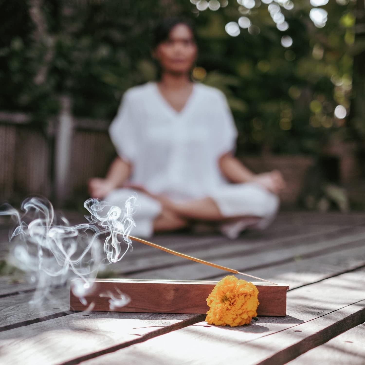 - Natural Aromatic Stick Incense - Made from Wood Bark, and Herbal Powders - No Perfumes or Fragrances - Variety Set of Agarwood, Frankincense and Turmeric, Total of 120 Sticks